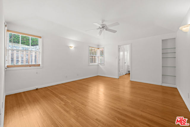 3715 Homeland Drive, View Park CA: https://media.crmls.org/mediaz/6a620bd5-b7a9-4077-af20-887a6c912ab1.jpg