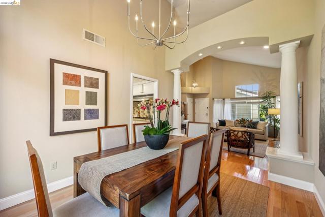 Image 7 of 55 For 5362 Saddleback Ct.