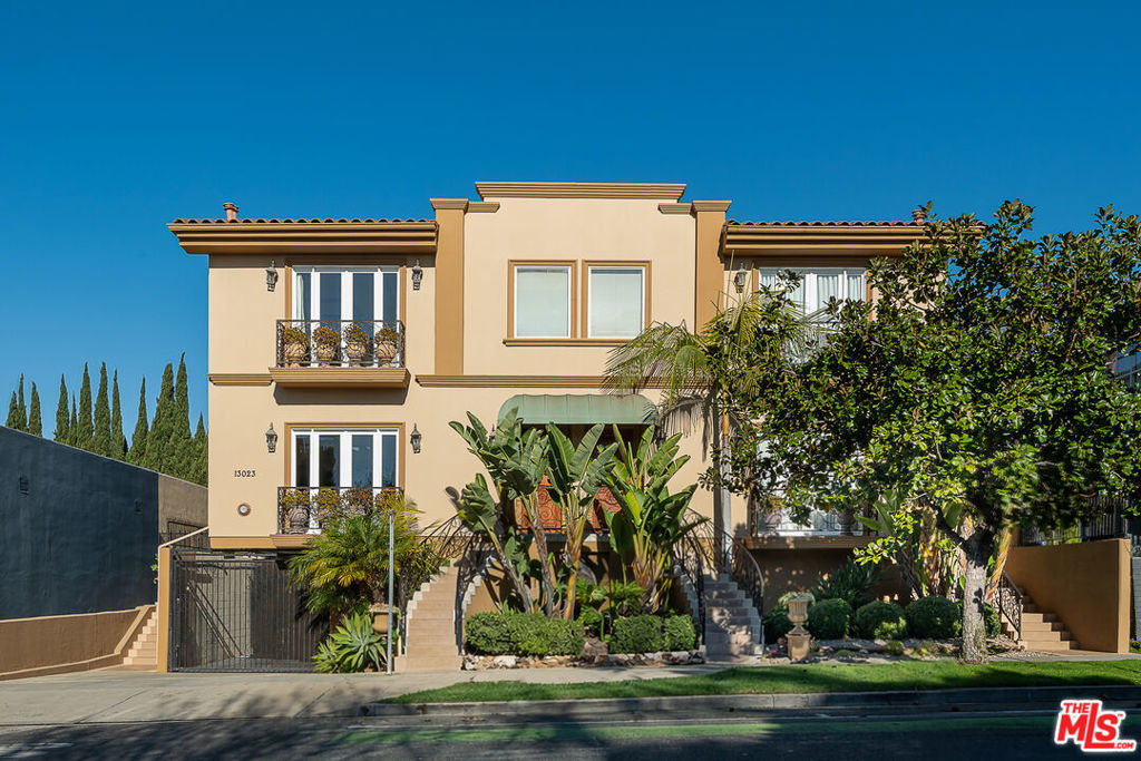 13023 Montana Avenue #104