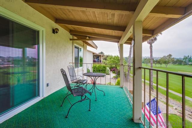 1976 Fairway Circle, San Marcos CA: https://media.crmls.org/mediaz/6a64234f-1763-4540-ada5-1c4e716b9f0a.jpg
