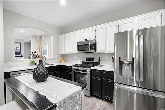 Detail Gallery Image 7 of 21 For 6363 Avenida De Las Vistas #4,  San Diego,  CA 92154 - 3 Beds | 2/1 Baths