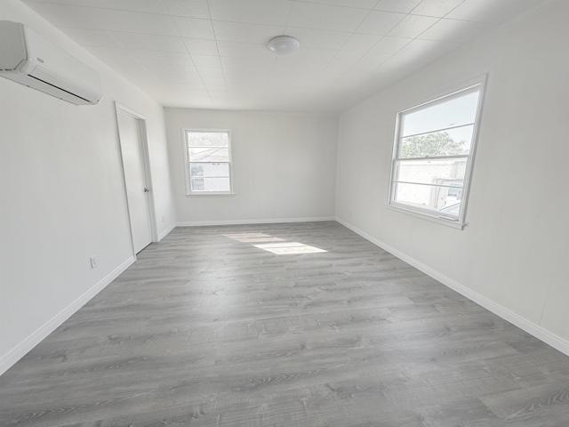 3518 Isla Vista Dr, San Diego CA: https://media.crmls.org/mediaz/6a648605-3787-466a-80bc-6cdecdb41bd5.jpg