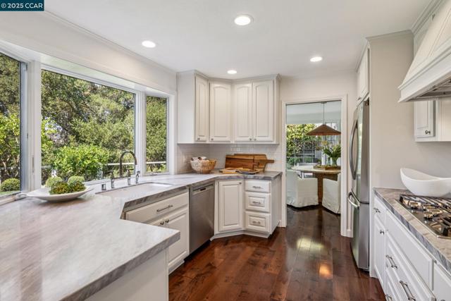 1023 Ameno Court, Lafayette CA: https://media.crmls.org/mediaz/6a65080a-449e-4c6e-a08d-6dcdd44d12a8.jpg