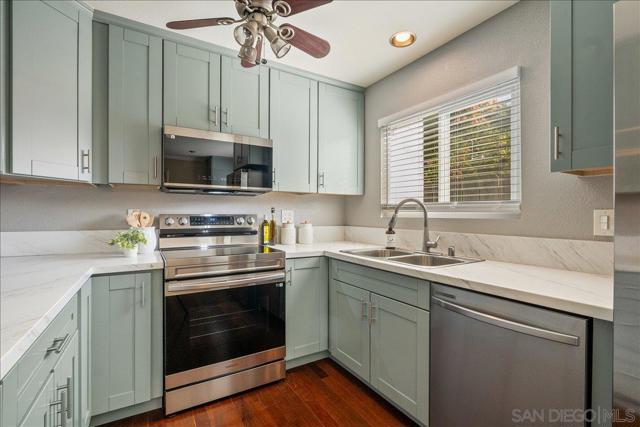 6927 Amherst St, San Diego CA: https://media.crmls.org/mediaz/6a693c5d-2354-4623-984c-bee7be1528b8.jpg