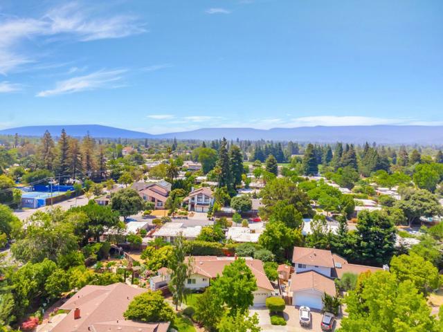 1132 Reynella Court, Sunnyvale CA: https://media.crmls.org/mediaz/6a6972d9-542a-4a24-a237-5c75dd4aba56.jpg