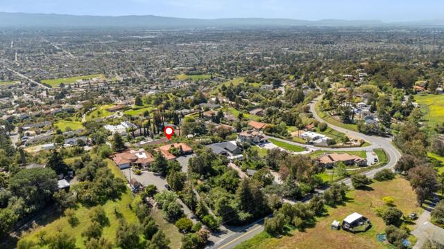 12095 Mount Hamilton Road, San Jose CA: https://media.crmls.org/mediaz/6a6ade79-71b2-44bd-8808-be13f48cd4a4.jpg
