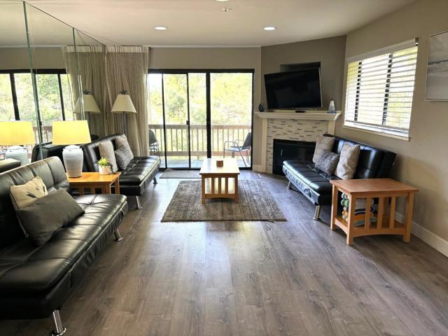 450 Seascape Resort Drive, Aptos CA: https://media.crmls.org/mediaz/6a6afd5d-b4e1-48d9-8e46-f901ab456f18.jpg