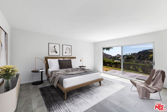 2657 Zorada Drive, Los Angeles CA: https://media.crmls.org/mediaz/6a6b2896-8f5a-4251-a6ae-b3cf2e388915.jpg