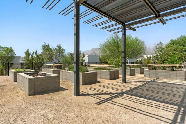 Detail Gallery Image 40 of 52 For 455 Palladium Bld, Palm Springs,  CA 92262 - 3 Beds | 3/1 Baths
