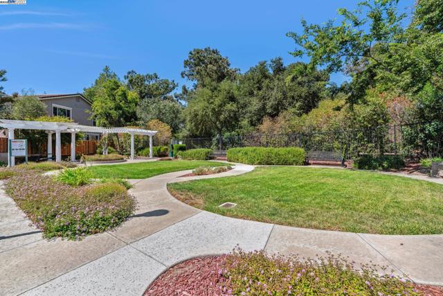 5929 Linwood Cmn, Livermore CA: https://media.crmls.org/mediaz/6a6bb32d-f5f5-4817-af37-e7ead7f9e11a.jpg