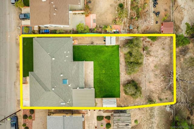 6763 Hibiscus Dr, Lemon Grove CA: https://media.crmls.org/mediaz/6a6d44ed-5c18-4cf8-b352-e7d3a790cff5.jpg