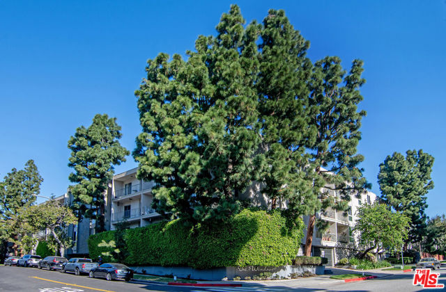 2 Bed Home for Sale in Culver City, California