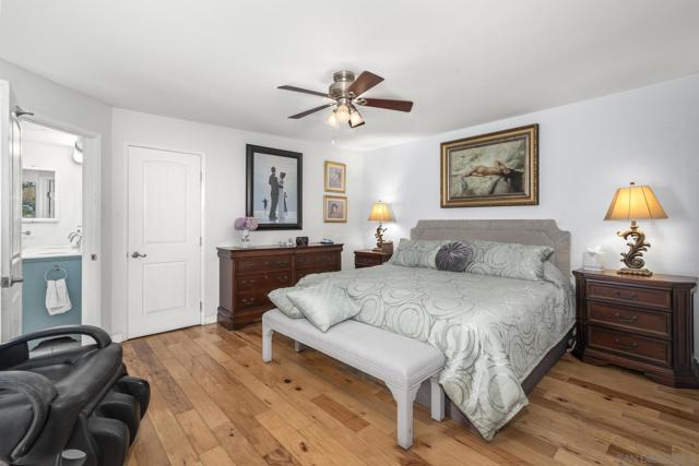 9 Catpaw Cape, Coronado CA: https://media.crmls.org/mediaz/6a6e13f0-621c-43ae-a3bb-6e16982ae337.jpg