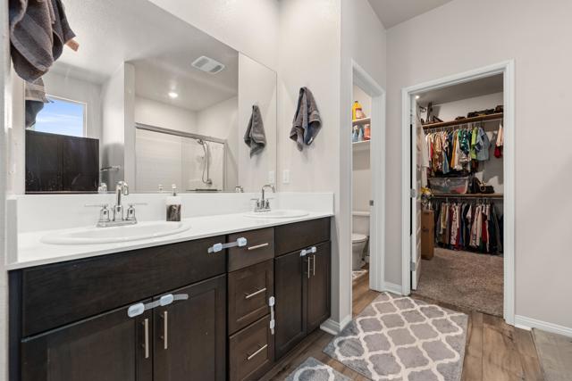 13305 Cultivate Ct, Valley Center CA: https://media.crmls.org/mediaz/6a6e2e6c-0ffe-48eb-8811-b78d193e97a4.jpg