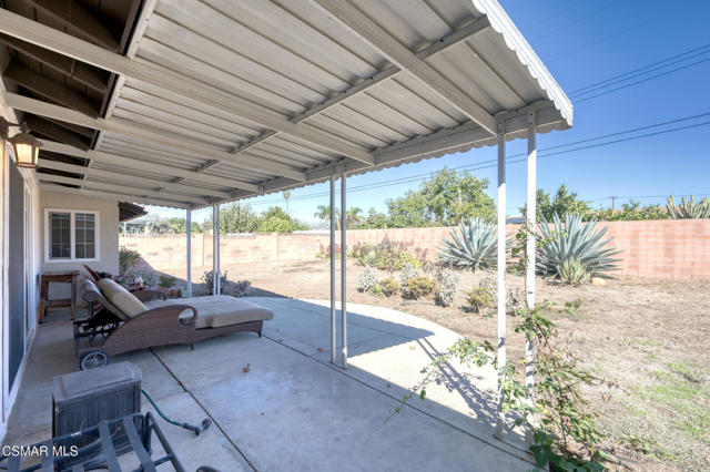 560 Randy Drive, Newbury Park CA: https://media.crmls.org/mediaz/6a6e995c-6b46-4b13-ab43-7a801cbbcf3a.jpg