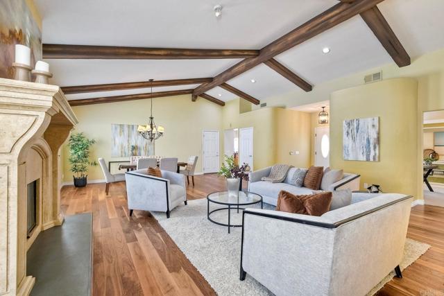 4956 Lamia Way, Oceanside CA: https://media.crmls.org/mediaz/6a6ead0d-189c-42da-b474-cd41a569ebf6.jpg