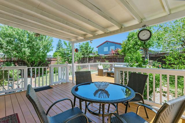 5769 Barnswell Way, San Jose CA: https://media.crmls.org/mediaz/6a6f6db3-41dd-4611-8d4f-b4657bb5dc86.jpg
