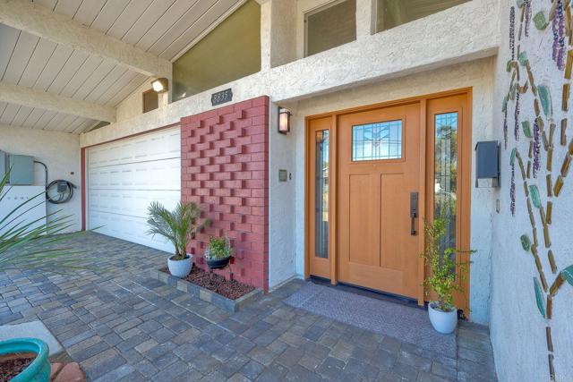 Detail Gallery Image 2 of 31 For 8835 Lake Ashmere Dr, San Diego,  CA 92119 - 4 Beds | 2 Baths