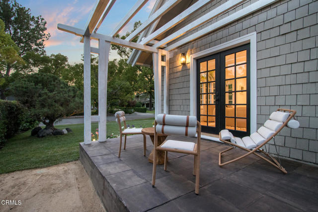 1036 S Madison Avenue, Pasadena CA: https://media.crmls.org/mediaz/6a70a4bd-3c8d-4d6a-a328-a1cddd1efe45.jpg
