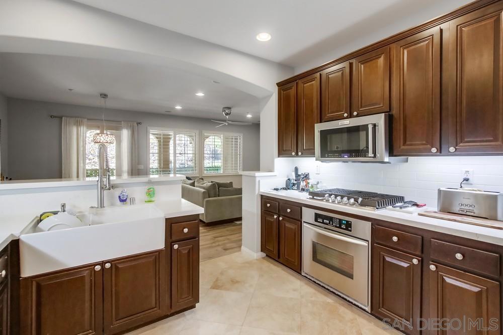 9240 Piantino Way - photo 13