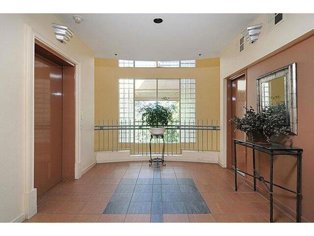 97 E Saint James Street, San Jose CA: https://media.crmls.org/mediaz/6a712b1b-7466-447e-a812-06d0b1b41837.jpg