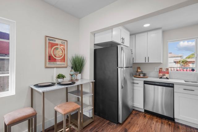 4119 Orange Ave, San Diego CA: https://media.crmls.org/mediaz/6a73a1fb-1c25-430a-b14f-0b7c41be061e.jpg