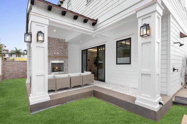 462 Westbourne Street, La Jolla CA: https://media.crmls.org/mediaz/6a753010-9308-4508-abbe-d52336e4f275.jpg