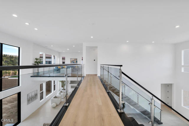 Detail Gallery Image 25 of 70 For 11944 N Red Hawk Ln, Porter Ranch,  CA 91326 - 5 Beds | 5 Baths