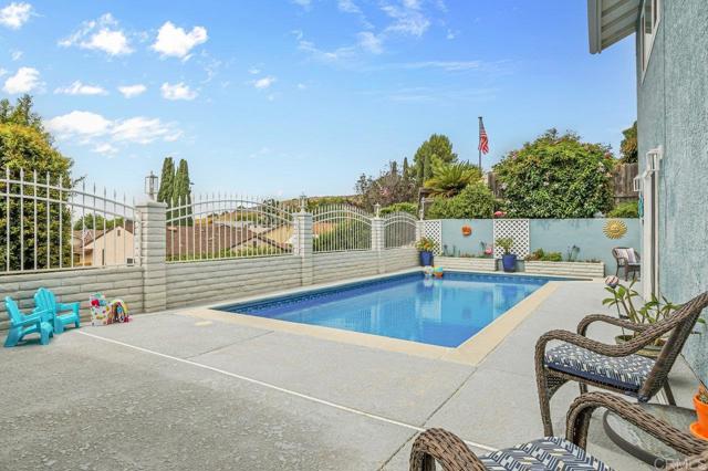 9933 Golden West Ln, Santee CA: https://media.crmls.org/mediaz/6a7849f7-28a3-4189-926e-42a7b0a74550.jpg