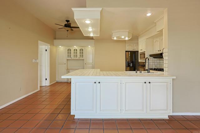 Detail Gallery Image 12 of 62 For 4350 68th Street, La Mesa,  CA 91942 - 3 Beds | 2 Baths