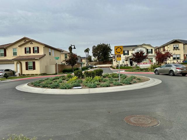 Detail Gallery Image 5 of 33 For 10730 Porter Terrace, Spring Valley,  CA 91978 - 4 Beds | 2/1 Baths