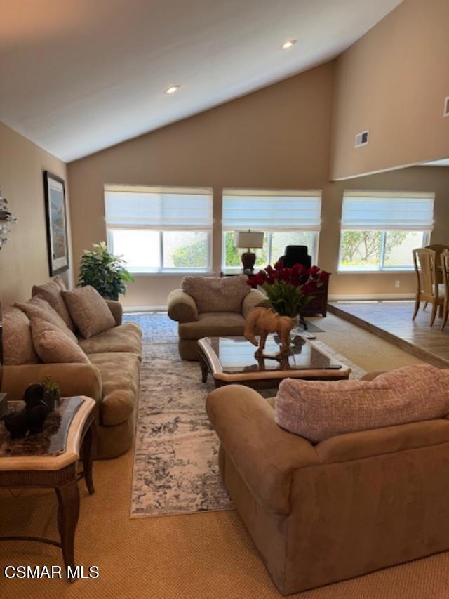3294 Sierra Drive, Westlake Village CA: https://media.crmls.org/mediaz/6a7b0c91-6481-4a8f-886b-29ecea531cae.jpg