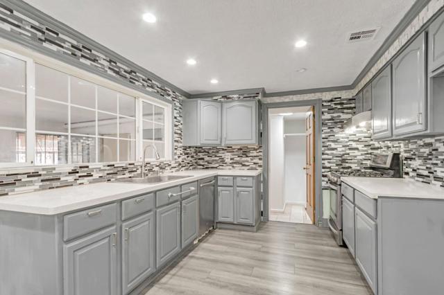 1087 Starlite Drive, Milpitas CA: https://media.crmls.org/mediaz/6a7b1191-0c49-436a-8ab2-52bd49adfc3d.jpg