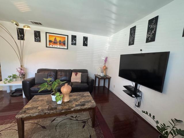 2625 Autumnvale Drive, San Jose CA: https://media.crmls.org/mediaz/6a7b433b-02e8-4cd0-a2fe-61fffa7932d1.jpg