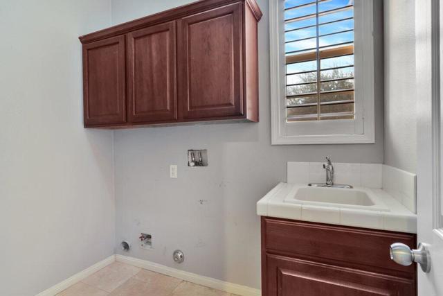 43996 Salpare Place, Indio CA: https://media.crmls.org/mediaz/6a7b6b59-ea4a-4878-a102-43ff8b9c2905.jpg