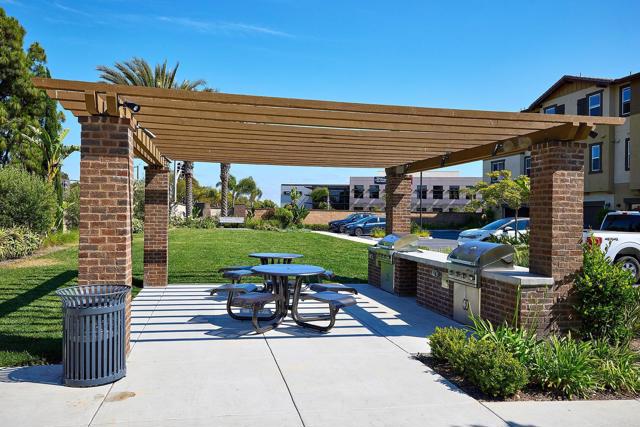 Detail Gallery Image 32 of 41 For 1278 via Fanal, Oceanside,  CA 92056 - 4 Beds | 2/1 Baths