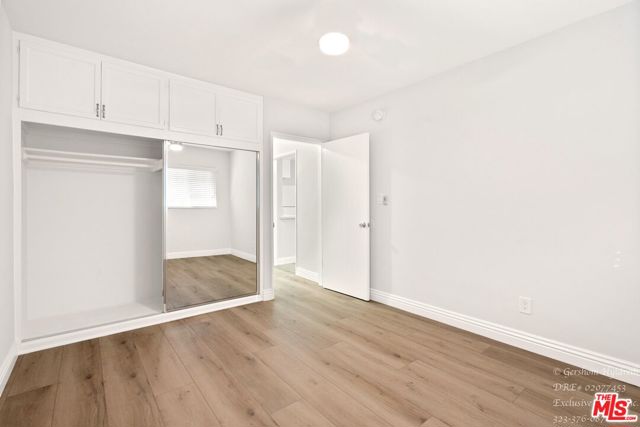 6640 Woodman Avenue, Van Nuys CA: https://media.crmls.org/mediaz/6a7bef0c-81f6-4b18-897b-d20dec18a274.jpg