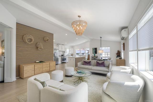 6503 Friendly Place, Carlsbad CA: https://media.crmls.org/mediaz/6a7c11ee-30b0-4d36-9c2c-8701ff2ee938.jpg