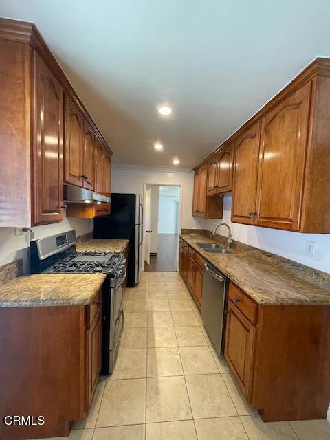 Detail Gallery Image 4 of 24 For 150 Jordan Ave, Ventura,  CA 93001 - 4 Beds | 1/1 Baths