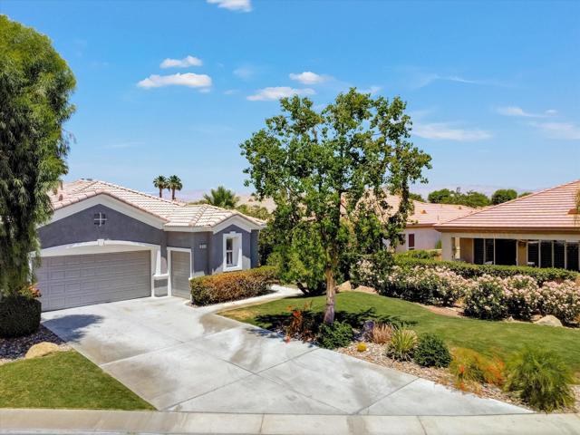 80418 Dumphries Court, Indio CA: https://media.crmls.org/mediaz/6a7d1a49-7948-433e-b3a0-77f4cb28449b.jpg