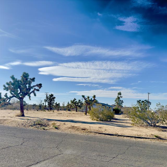 57752 Pimlico Street, Yucca Valley CA: https://media.crmls.org/mediaz/6a7e56d0-fa58-489c-a437-1b29c123254d.jpg
