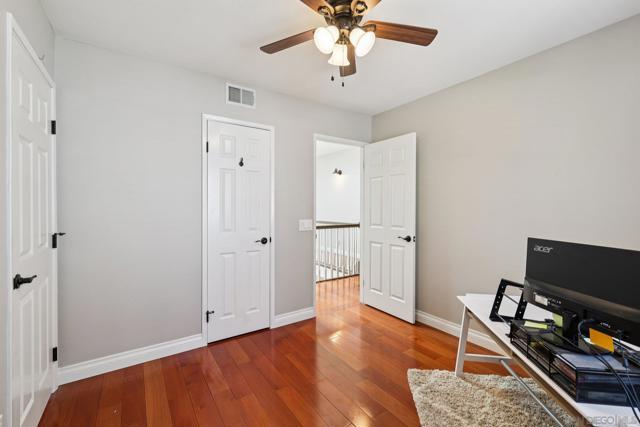 9233 Lethbridge Way, San Diego CA: https://media.crmls.org/mediaz/6a7e56d5-2762-44a8-9353-29cd84b61c0b.jpg