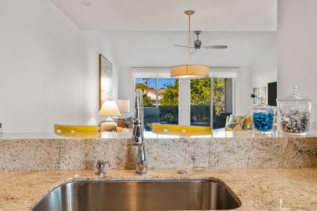 2077 S Caliente Drive, Palm Springs CA: https://media.crmls.org/mediaz/6a7ec0c1-f587-4324-9bd3-99f321eb059e.jpg