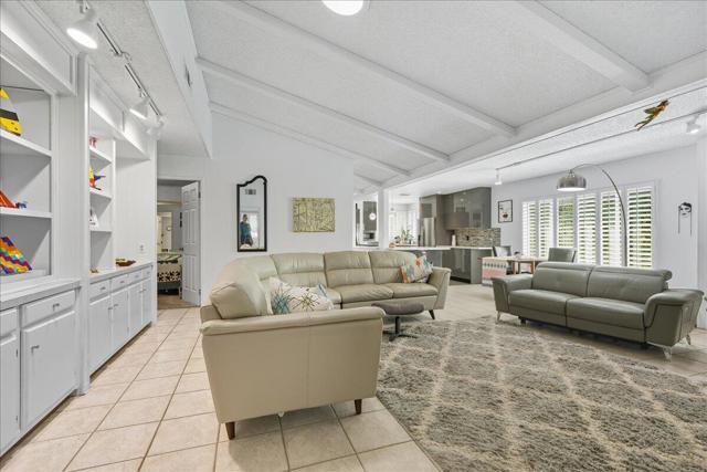 73974 Zircon W Circle, Palm Desert CA: https://media.crmls.org/mediaz/6a7eec78-a4e2-4753-a794-9e28fdffa648.jpg