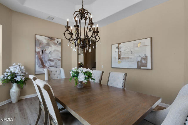 2625 Marvella Court, Camarillo CA: https://media.crmls.org/mediaz/6a7f0484-2eee-498c-9abb-081f4ea2316d.jpg