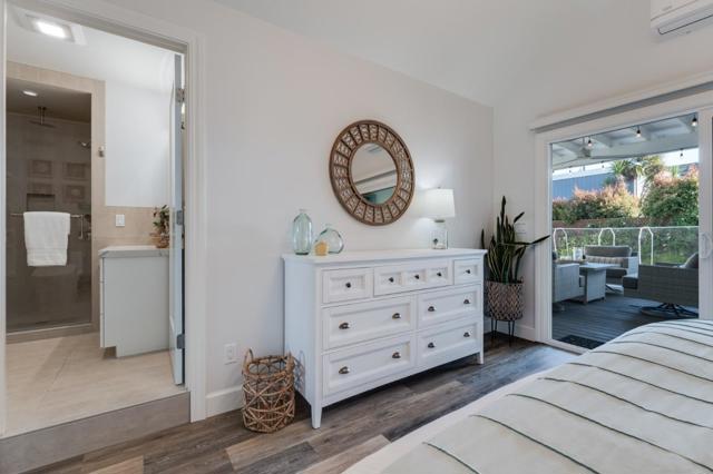 129 Santa Cruz Avenue, Aptos CA: https://media.crmls.org/mediaz/6a7f21de-d7b6-48fe-9fbf-9185b75a18b2.jpg