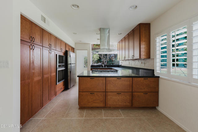4540 Road Mill Valley Road, Moorpark CA: https://media.crmls.org/mediaz/6a7f82ee-7dfd-473f-992a-cfd88085b960.jpg