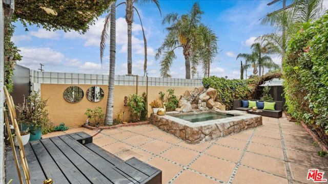 12440 Walsh Avenue, Los Angeles CA: https://media.crmls.org/mediaz/6a807fb5-9501-421e-bd6b-091d4258f78b.jpg