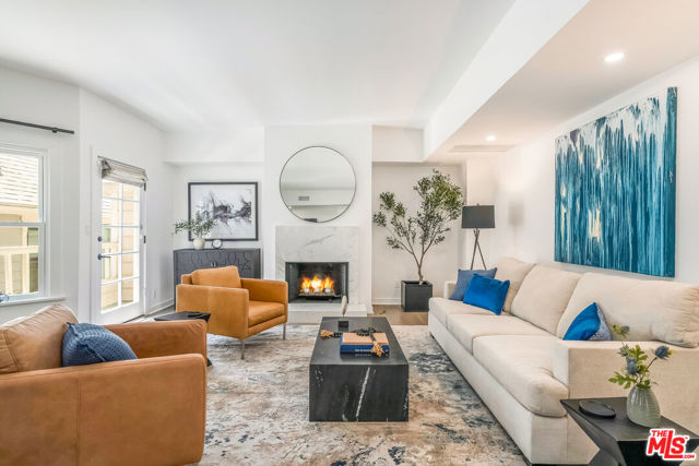 2622 2nd Street, Santa Monica CA: https://media.crmls.org/mediaz/6a80fecb-e43b-4285-a5ba-88b43eb2def1.jpg