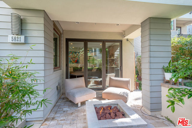 Image 21 of 33 For 5821 Lantern Court